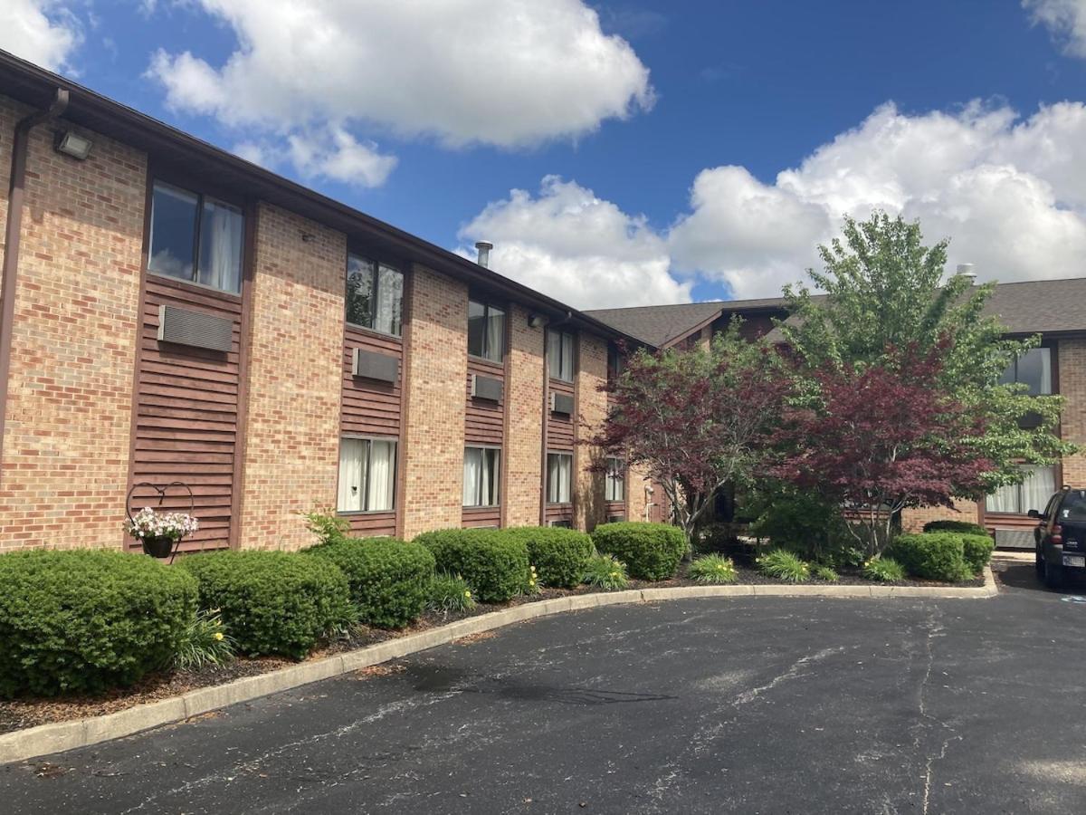 Royal Inn Suites Huntington Buitenkant foto